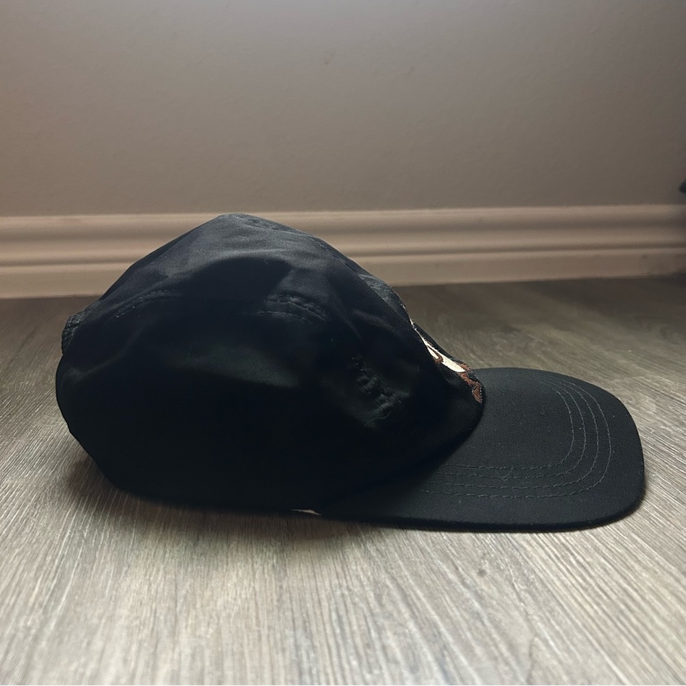 VINTAGE Looney Tunes Tasmanian Devil black stretch back embroidered black hat - Picture 3 of 5